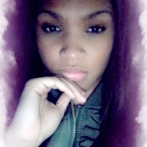 Meet your Posher, Zee